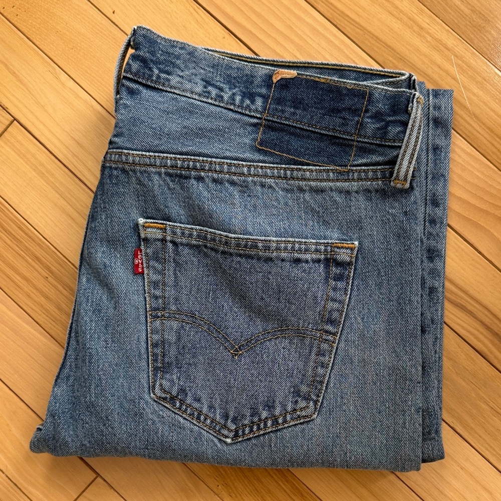 Levi Strauss Button-Fly Men’s 501 Jeans W 34 x L 36